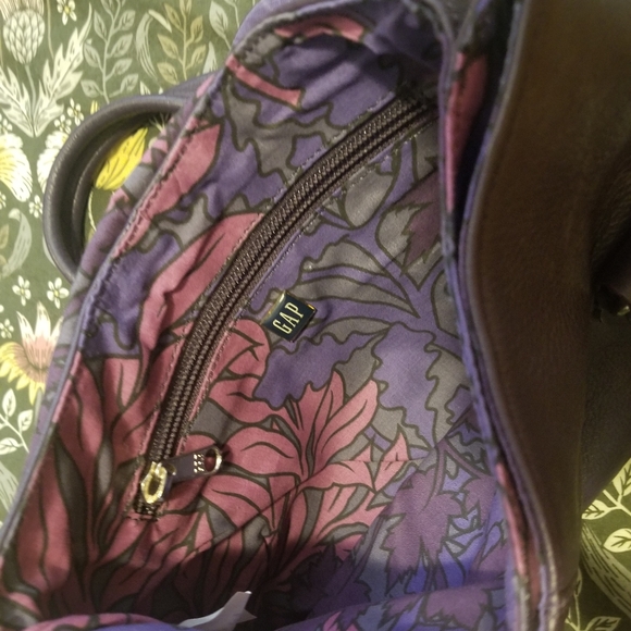 Genuine Leather GAP handbag purse - Picture 6 of 6